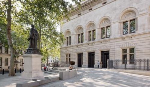 64723_nationalportraitgalleryforecourt_002_olivierhess_554085